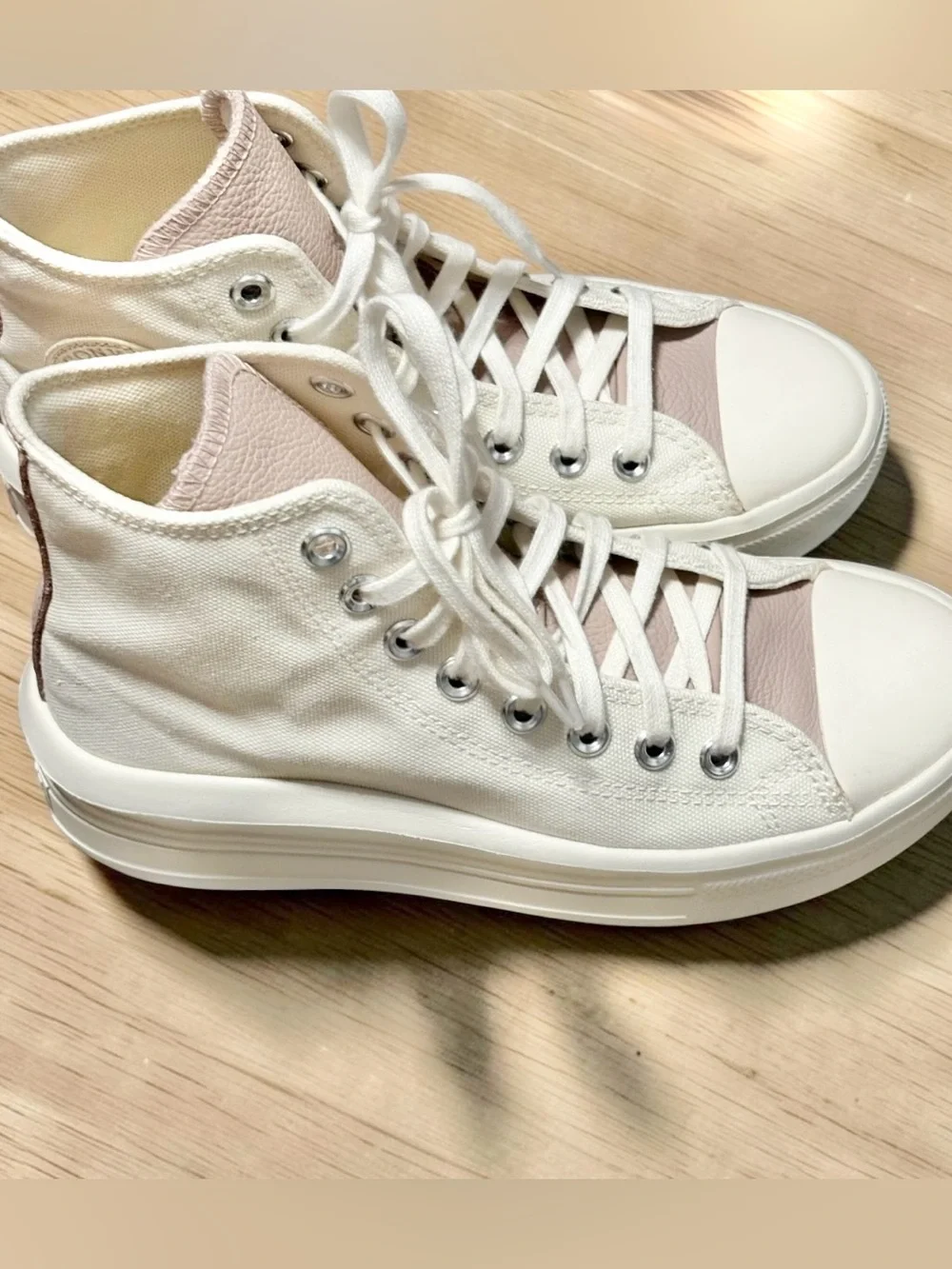 Women’s Converse Chuck Taylor All Star Move Platform high top size 7